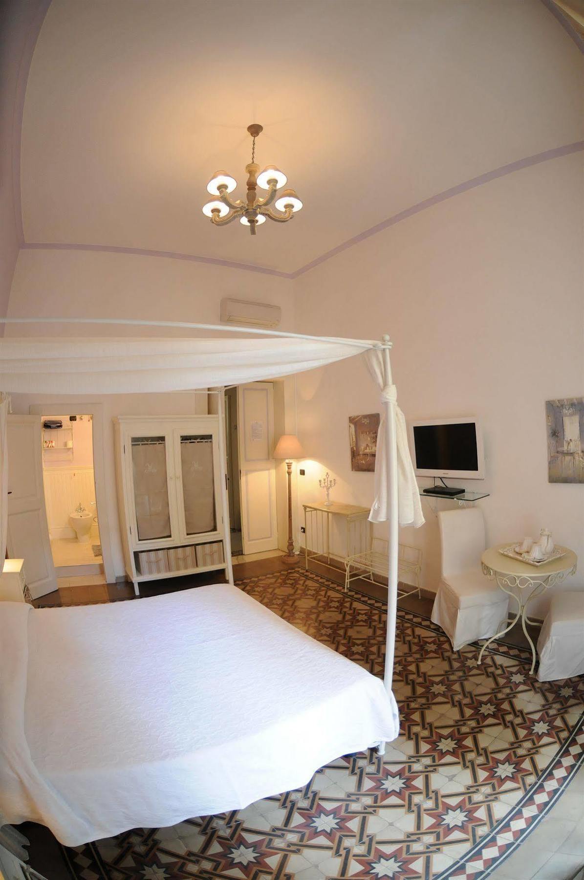 Casa Blanca Bed & Breakfast เรจโจ ดี คาลาเบีย ภายนอก รูปภาพ