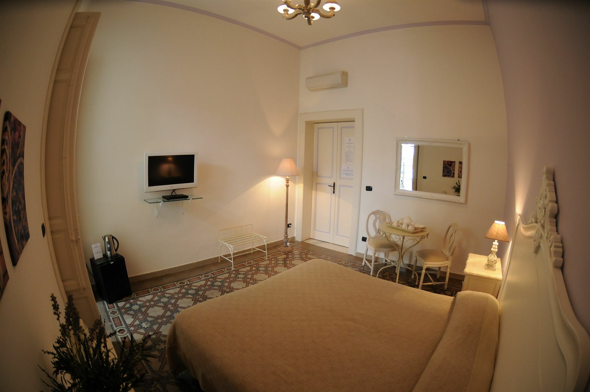 Casa Blanca Bed & Breakfast เรจโจ ดี คาลาเบีย ภายนอก รูปภาพ